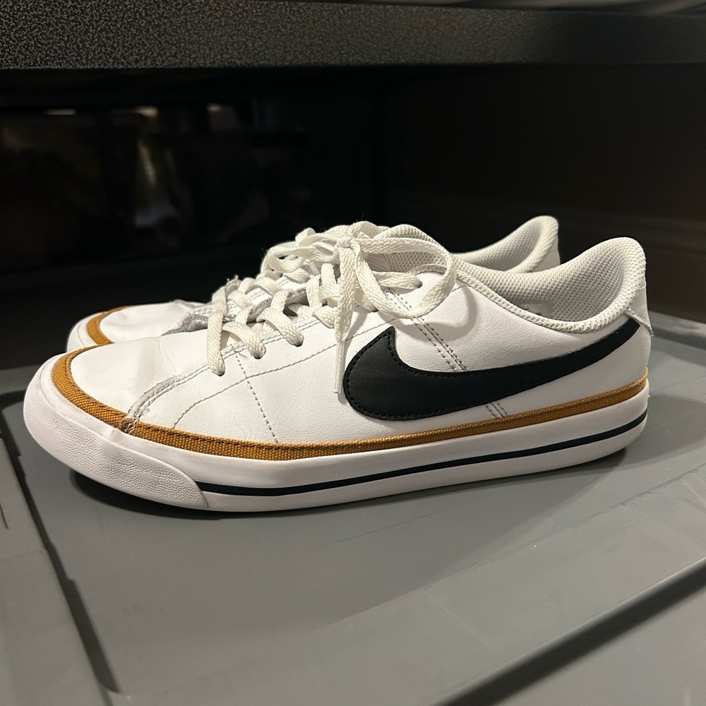 Nike Court Legacy Shoes 7Y